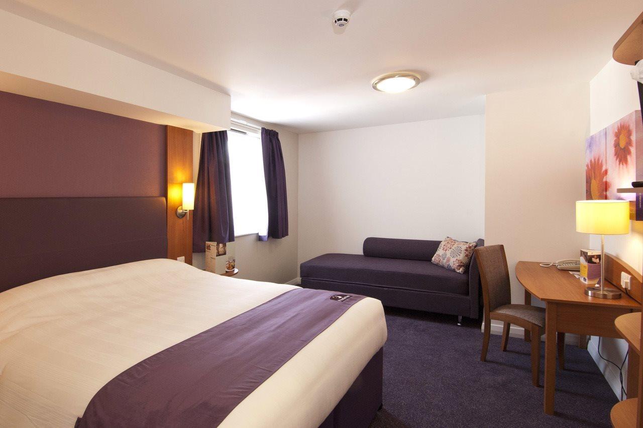 Premier Inn Exeter Central St. Davids 外观 照片