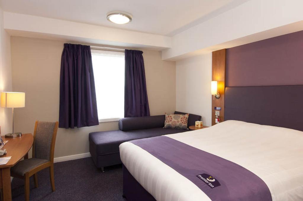 Premier Inn Exeter Central St. Davids 外观 照片