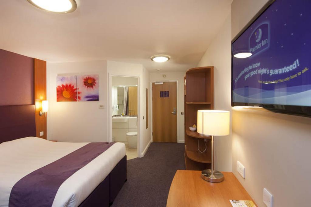 Premier Inn Exeter Central St. Davids 外观 照片