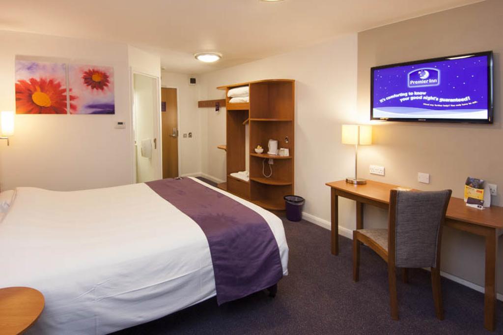 Premier Inn Exeter Central St. Davids 外观 照片